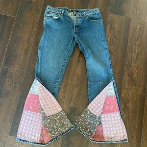 DKNY Flare, patterned jeans! Size 10. Vintage, 90’s!